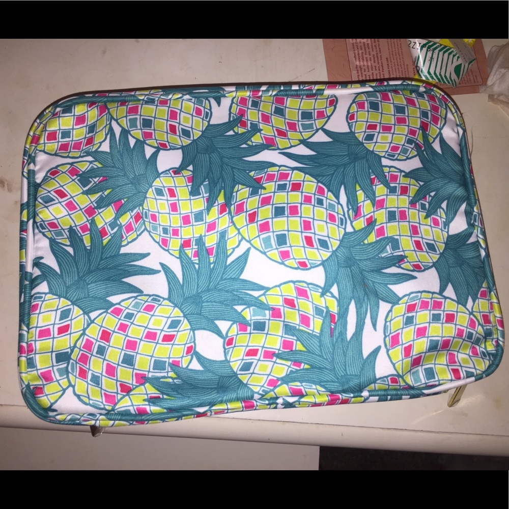 Large Makeup Bag.